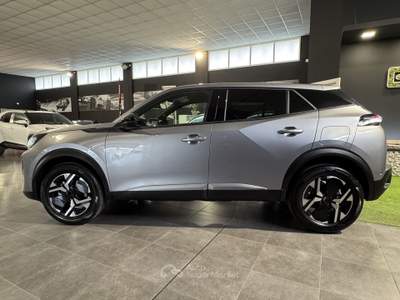 Peugeot 2008 Hybrid 110cv e-DCS6 Allure auto Grigio usata Cesena