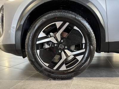 Peugeot 2008 Hybrid 110cv e-DCS6 Allure auto Grigio usata Occhiobello