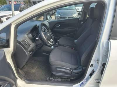 Kia Rio 1.1 CRDi 5p. Active Bianco usata Ozzano dell'Emilia