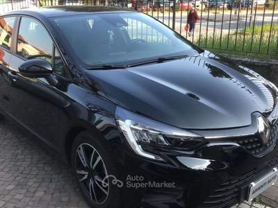 Renault Clio Clio INTENS  full hybrid E-Tech 140 cv  5 porte Nero usata Desio