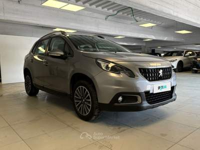 Peugeot 2008 PureTech 82 Active S/S Grigio usata Milano