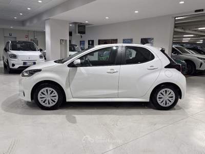 Toyota Yaris Hybrid Active MY24 Bianco usata Milano