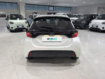 Toyota Yaris Hybrid Active MY24 Bianco usata Milano