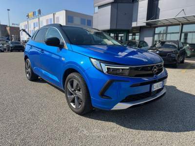 Opel Grandland X 1.2 130cv Ultimate AT8 Blu/Azzurro usata Asti