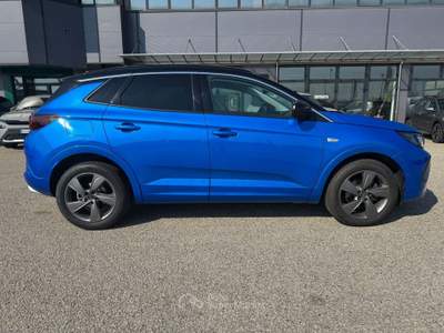 Opel Grandland X 1.2 130cv Ultimate AT8 Blu/Azzurro usata Asti