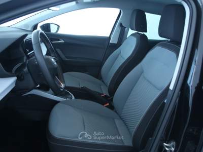 Seat Ibiza 1.0 Eco TSI 70KW Style Proiettori LED/Cerchi in lega da 17" Sport Black Nero usata Feltre