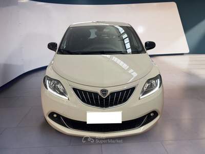 Lancia Ypsilon III 2021 1.0 firefly hybrid Gold s&s 70cv 5p.ti Grigio usata Torino