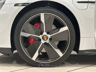 Porsche Taycan 4S Performance Bianco usata Padova