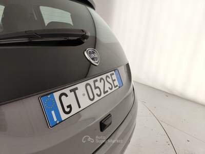 Lancia Ypsilon III 2021 1.0 firefly hybrid Platino s&s 70cv Grigio usata Caserta