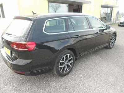Volkswagen Passat SCR EVO DSG Nero usata Chions