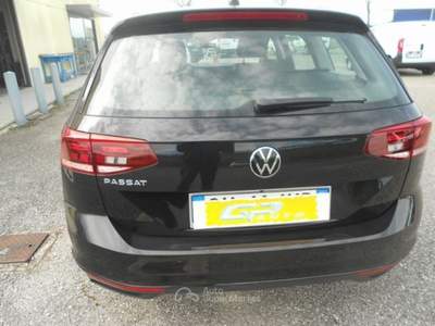 Volkswagen Passat SCR EVO DSG Nero usata Chions