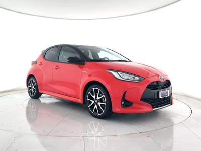 Toyota Yaris Yaris 1.5h premiere head-up+camera+c.17"+acc+neopatentati Rosso usata Ghedi