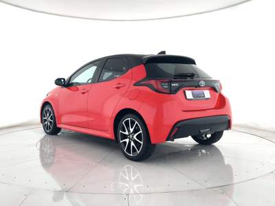 Toyota Yaris Yaris 1.5h premiere head-up+camera+c.17"+acc+neopatentati Rosso usata Ghedi