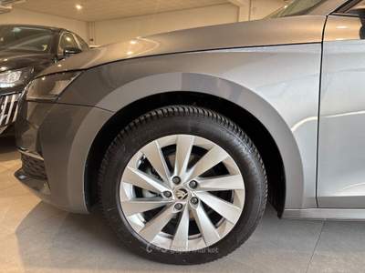 Skoda Octavia Octavia wagon 2.0 tdi executive 150cv dsg Grigio usata Parma