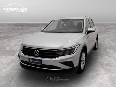 Volkswagen Tiguan 2.0 TDI SCR Life DSG Argento usata Lucca