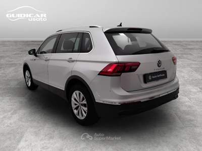Volkswagen Tiguan 2.0 TDI SCR Life DSG Argento usata Lucca