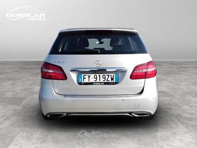 Mercedes-Benz Classe B 200 D Sport 7G-DCT Argento usata Lucca