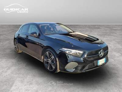 Mercedes-Benz Classe A 180 D Advanced Progressive 8G-DCT Nero usata Lucca