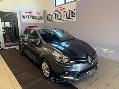Renault Clio In perfette condizioni e pronta a viaggiare con te Grigio usata Quarrata