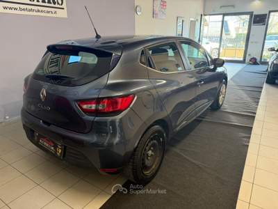 Renault Clio In perfette condizioni e pronta a viaggiare con te Grigio usata Quarrata