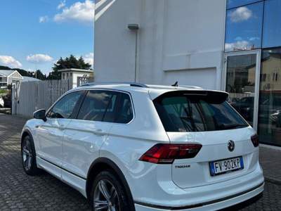 Volkswagen Tiguan 1.6 TDI SCR Sport BlueMotion Technology Bianco usata Scandicci