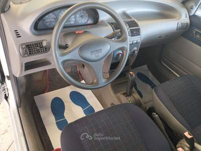 Fiat Punto 60cv selecta Bianco usata Pistoia