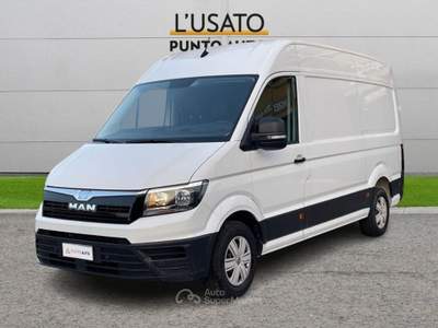Volkswagen Crafter 30 2.0 TDI 140CV PM-TA Furgone Logistic Bianco usata Ancona