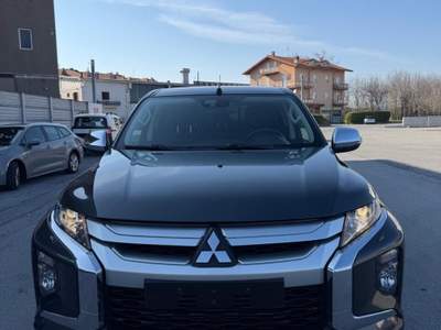 Mitsubishi L200 Double Cab 4x4 Super Select P2 Intouch Intense Grigio usata Mondovì