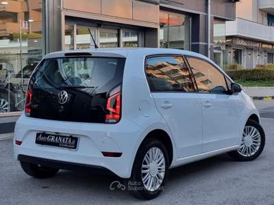 Volkswagen up! 1.0 5p. move up!BlueMot. Technology/Retroc. Bianco usata Trentola Ducenta