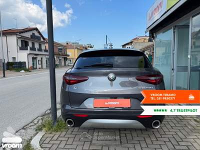 Alfa Romeo Stelvio Stelvio 2.2 Turbodiesel 160 CV AT8 RWD Business Grigio usata Teramo