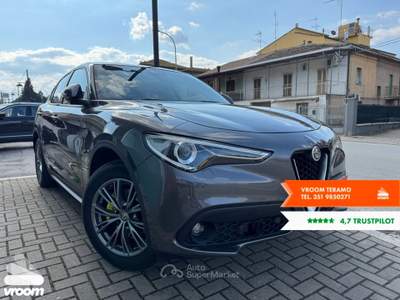 Alfa Romeo Stelvio Stelvio 2.2 Turbodiesel 160 CV AT8 RWD Business Grigio usata Teramo