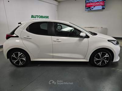 Toyota Yaris 1.5h Trend Bianco usata Brescia