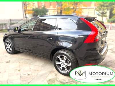 Volvo XC60 D4 Geartronic Momentum Nero usata Rende