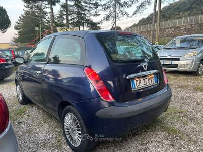 Lancia Ypsilon Neopatentati Blu/Azzurro usata Arezzo