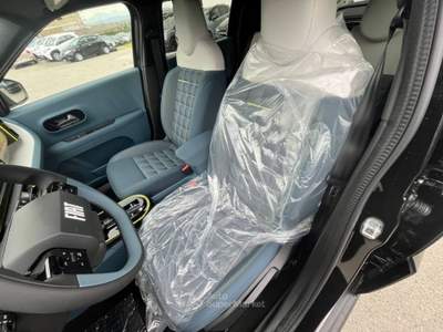 Fiat Grande Panda 1.2 Hybrid 110 CV S&S La Prima Nero usata Alife