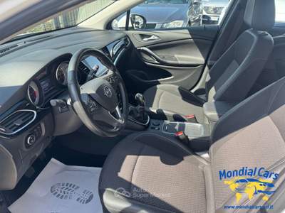 Opel Astra Astra V 2016 5p 1.6 cdti Innovation s Bianco usata San Gregorio Magno