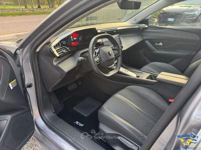 Peugeot 308 308 III 2022 SW SW 1.5 bluehdi Allure s Argento usata San Gregorio Magno