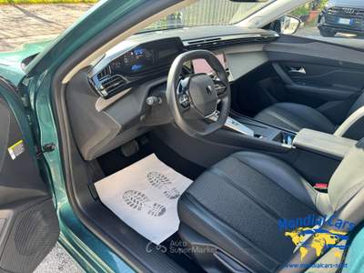 Peugeot 308 308 III 2022 SW1.5 bluehdi Allure Verde usata San Gregorio Magno