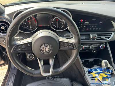 Alfa Romeo Giulia Giulia 12/2021 2.2 t Veloce Q4 210 cv auto Nero usata San Gregorio Magno