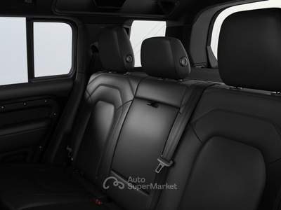 Land Rover Defender 110 3.0D I6 200 CV AWD Auto X-Dynamic SE Nero usata Quinto di Treviso