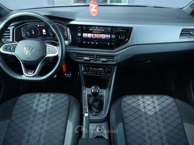 Volkswagen Taigo 1.0 TSI 115 CV R-Line Grigio usata Caorso
