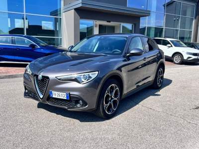 Alfa Romeo Stelvio 2.2 Turbodiesel 210 CV AT8 Q4 Executive Grigio usata Pieve di Soligo
