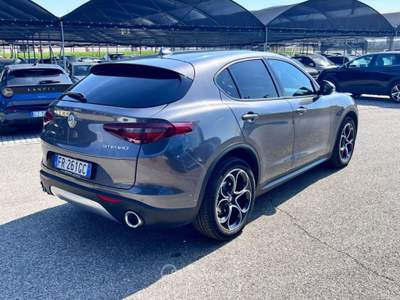Alfa Romeo Stelvio 2.2 Turbodiesel 210 CV AT8 Q4 Executive Grigio usata Pieve di Soligo