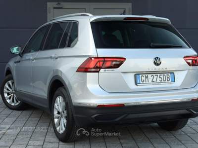 Volkswagen Tiguan 2.0 TDI SCR Life Argento usata Caorso