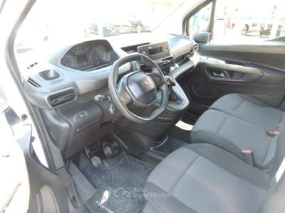 Peugeot Partner BlueHDi 100 S&S PL Furgone Premium Bianco usata Quarto