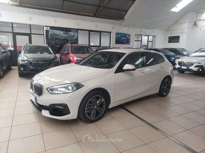 BMW Serie 1 118i 118 Serie 1 118i Sport Line 140cv auto Bianco usata Brescia