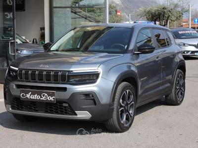 Jeep Avenger 100 CV Altitude RETROCAMERA NAVY Argento usata Villongo