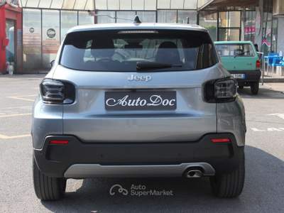 Jeep Avenger 100 CV Altitude RETROCAMERA NAVY Argento usata Villongo