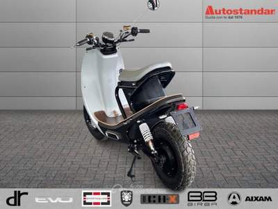 XEV Kitty  Bianco usata Torino