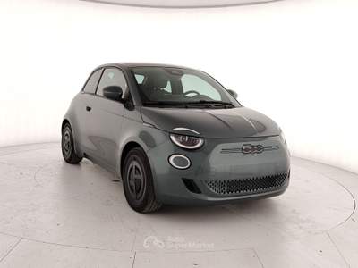 Fiat 500 La Nuova 500e Berlina 500e - Giorgio Armani 320 Berlina Grigio usata Caserta